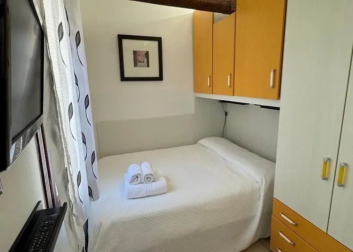 Vigna Tiny Apartment In Venice