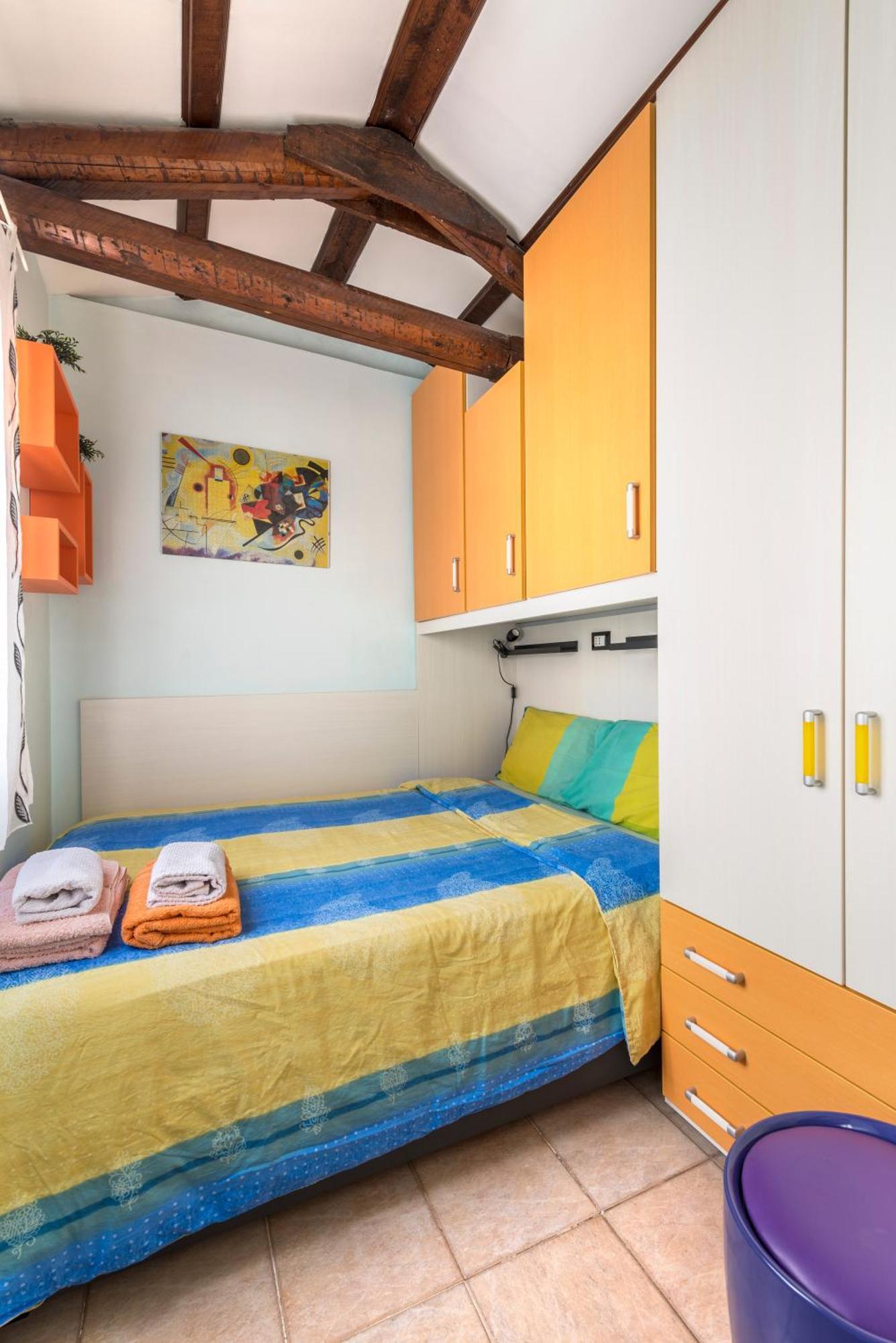 Vigna Tiny In Appartement